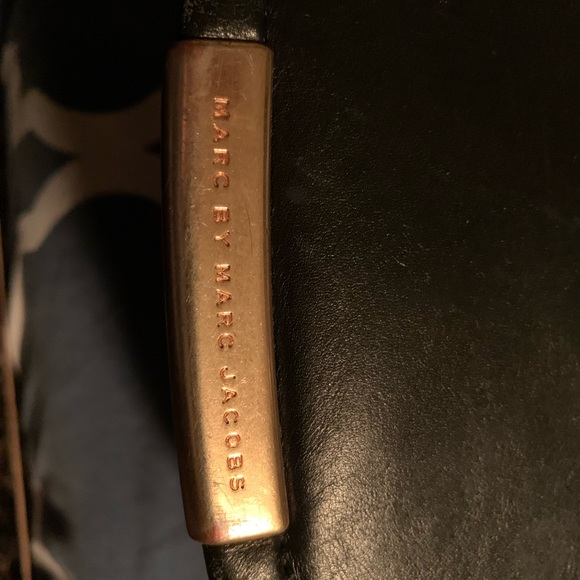 Marc Jacobs cross body leather bag - Picture 3 of 3